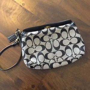 Coach Wristlet Black and Grey